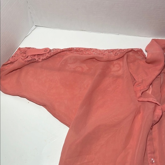 Wet Seal Pink 3/4 Sleeve Button Down layer Blouse - Picture 4 of 10